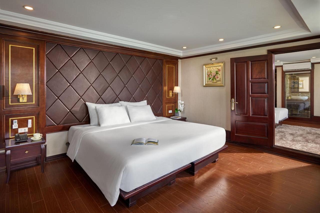 Amanda Luxury Cruise Lan Ha Bay Hotel ฮาลอง ภายนอก รูปภาพ